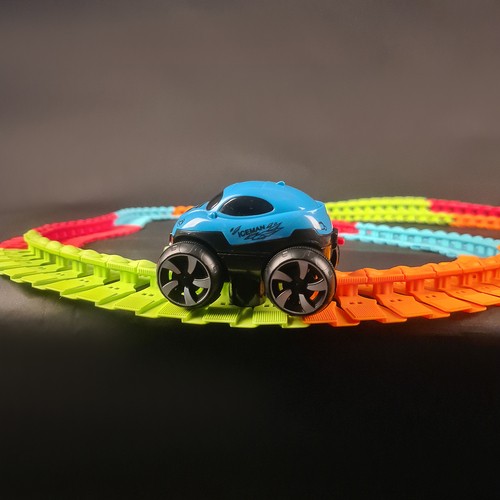 Tor wyścigowy- 193 elementy + autko 22461 - obrazek 12